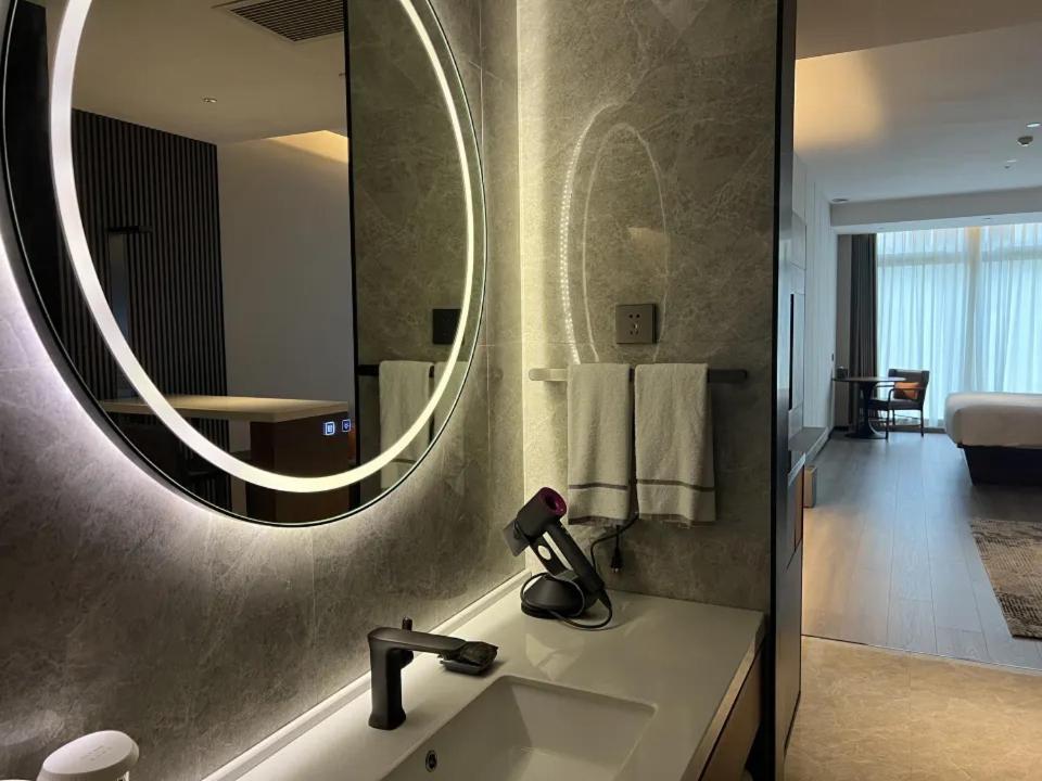 Готель Urcove By Hyatt Futian Cbd Шеньчжень Екстер'єр фото